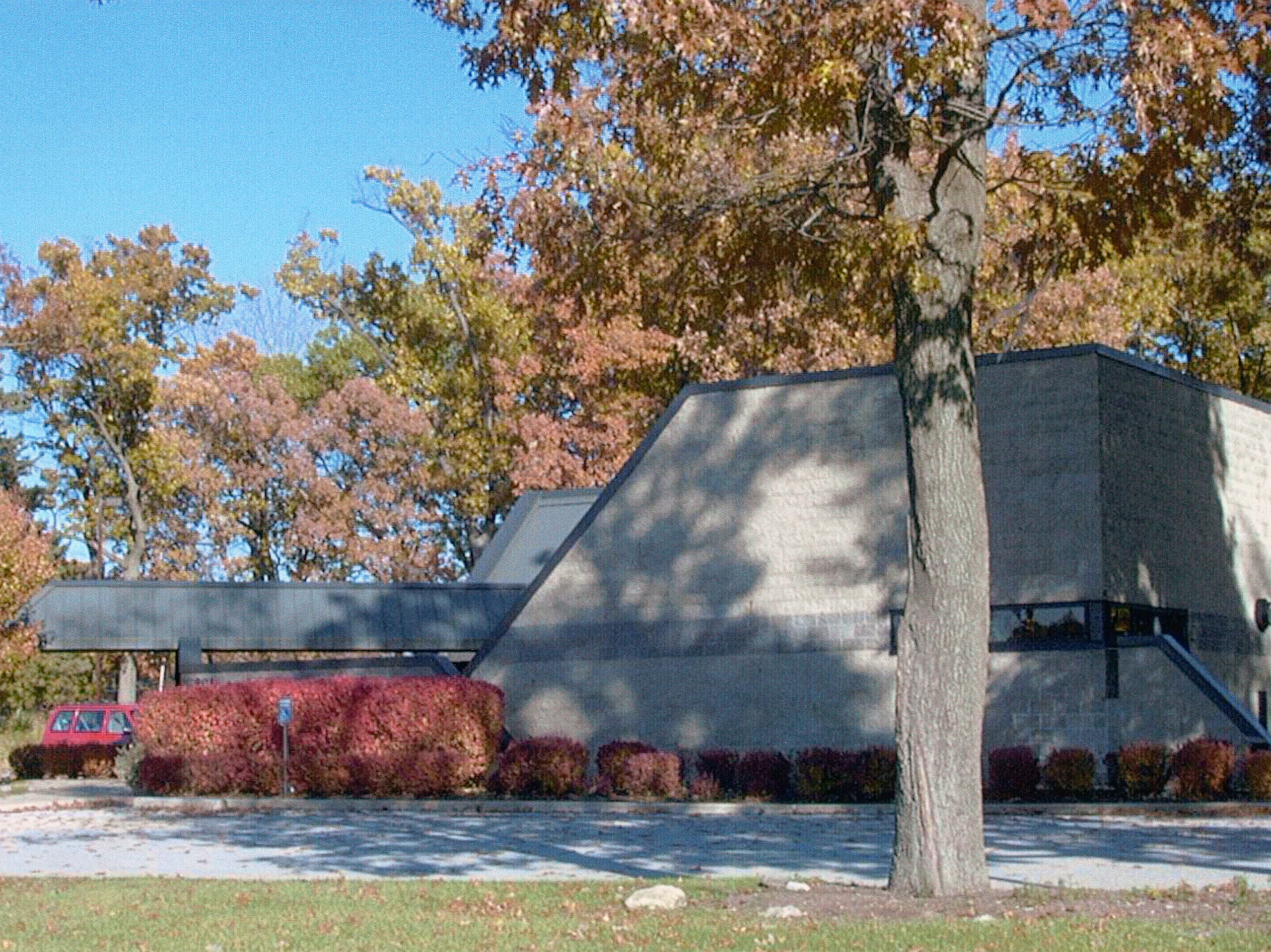 NBD Karwick office building designed by GMF Architecture & Development in Northwest Indiana.